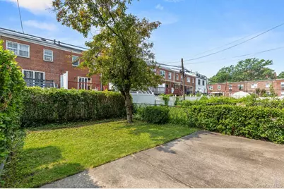 144-24 25th Drive, Flushing, NY 11354 - Photo 2