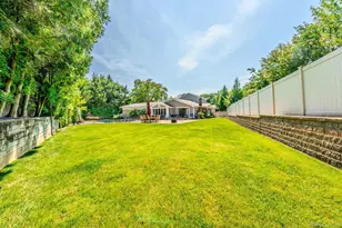70 Karol Pl, Muttontown, NY 11753 - Photo 36