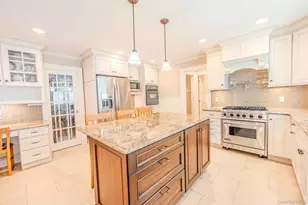 70 Karol Pl, Muttontown, NY 11753 - Photo 14