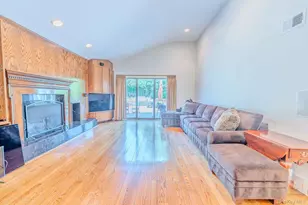 70 Karol Pl, Muttontown, NY 11753 - Photo 10