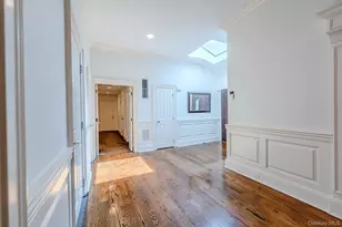 70 Karol Pl, Muttontown, NY 11753 - Photo 6