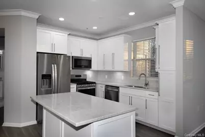 1 Charles Pond Drive #6-614, Coram, NY 11727 - Photo 4