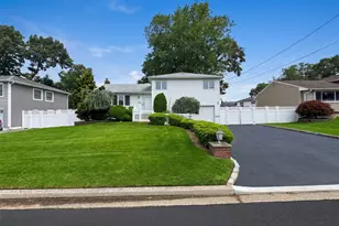 128 James St, Massapequa, NY 11758 - Photo 24