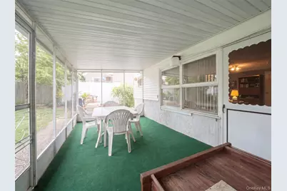 128 James Street, Massapequa, NY 11758 - Photo 22