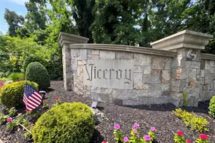 128 James St, Massapequa, NY 11758 - Photo 2