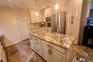 19 Closs Dr, Rhinebeck, NY 12572 - Photo 10