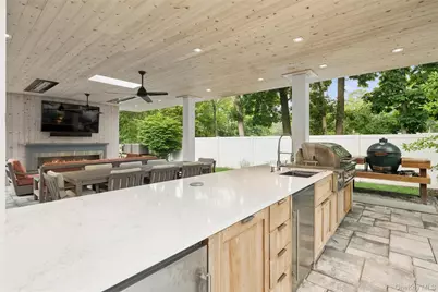 185 Inlet Lane, Greenport, NY 11944 - Photo 6
