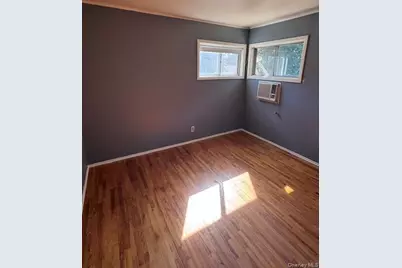 11 Foley Place, Huntington Station, NY 11746 - Photo 6