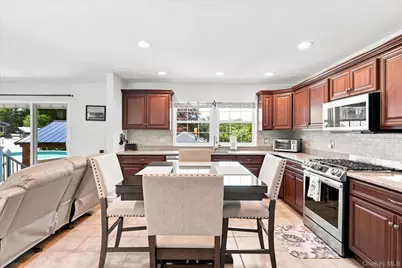 85 Maple Road, Rocky Point, NY 11778 - Photo 10
