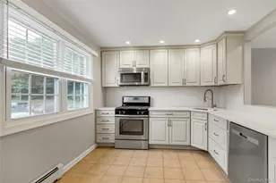 4425 Wilshire, Oakdale, NY 11769 - Photo 6