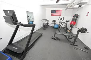 61-41 Saunders St, Rego Park, NY 11374 - Photo 36