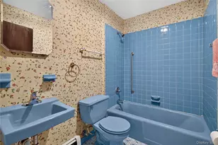 8 Peter Ave, Newburgh, NY 12550 - Photo 32