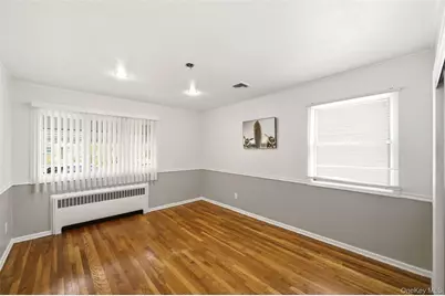 160 Clearmeadow Drive, East Meadow, NY 11554 - Photo 8