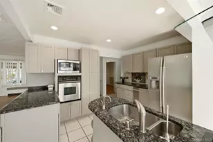 160 Clearmeadow Dr, East Meadow, NY 11554 - Photo 6