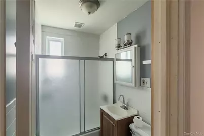 3234 Colden Avenue, Bronx, NY 10469 - Photo 18