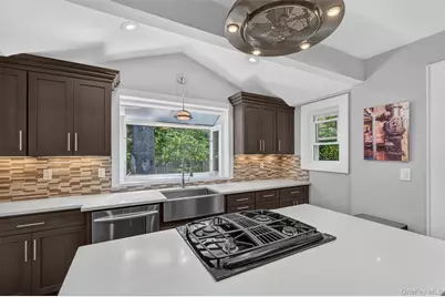 95 Collyer Avenue, New City, NY 10956 - Photo 6