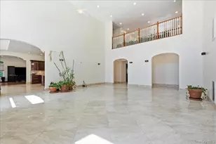 8 Headley Way, Woodbury, NY 11797 - Photo 10