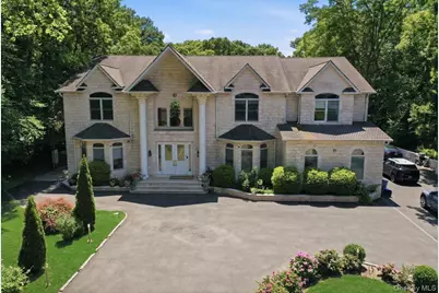 8 Headley Way, Woodbury, NY 11797 - Photo 40