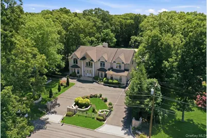 8 Headley Way, Woodbury, NY 11797 - Photo 38