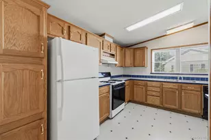 1 Palm Cir, Poughkeepsie, NY 12603 - Photo 16