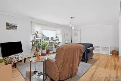 136 N Chestnut Street #9B, New Paltz, NY 12561 - Photo 4