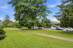 136 N Chestnut St, New Paltz, NY 12561 - Photo 18