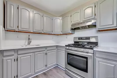 941 Provost Avenue, Bellport, NY 11713 - Photo 16