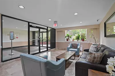 12 Westchester Avenue #5A, White Plains, NY 10601 - Photo 20