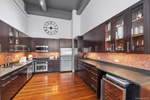 25 Leroy Pl, New Rochelle, NY 10805 - Photo 14