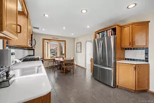 1602 Imperial Ave, New Hyde Park, NY 11040 - Photo 14