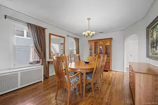 1602 Imperial Ave, New Hyde Park, NY 11040 - Photo 6