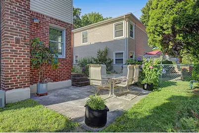 1602 Imperial Avenue, New Hyde Park, NY 11040 - Photo 30