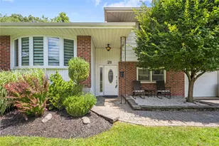 21 Echo Ridge Rd, Airmont, NY 10952 - Photo 2
