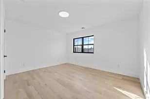 33-07 153rd St, Flushing, NY 11354 - Photo 22