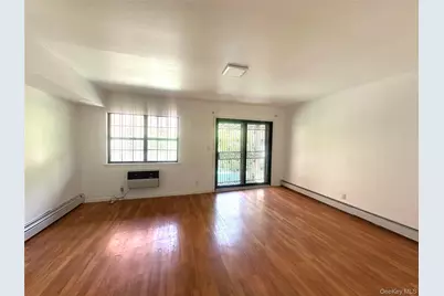 120-25 Ketch Court, Flushing, NY 11356 - Photo 2