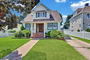 17 Shonnard Ave, Freeport, NY 11520 - Photo 4
