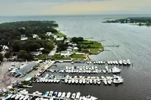 131 Crystal Beach Blvd, Moriches, NY 11955 - Photo 6