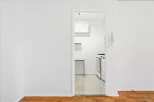 70-25 Yellowstone Blvd, Forest Hills, NY 11375 - Photo 12