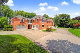 25 Lake Rd, Great Neck, NY 11020 - Photo 24