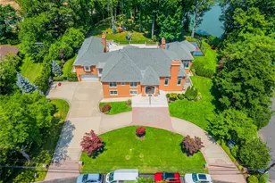 25 Lake Rd, Great Neck, NY 11020 - Photo 50