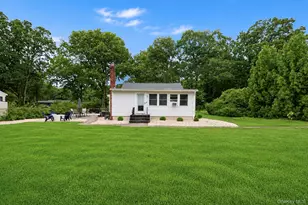 2 Fox Ln, Shoreham, NY 11786 - Photo 6