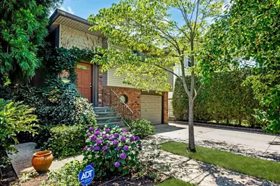 67 Cedar Place, Floral Park, NY 11001 - Photo 1