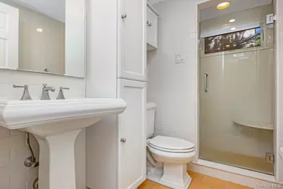 67 Cedar Place, Floral Park, NY 11001 - Photo 14