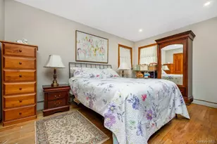 67 Cedar Pl, Floral Park, NY 11001 - Photo 10