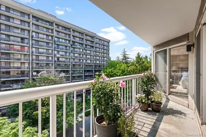 10 Stewart Place #7FW, White Plains, NY 10603 - Photo 18