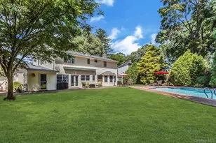 3 Windsor Pl, Melville, NY 11747 - Photo 24
