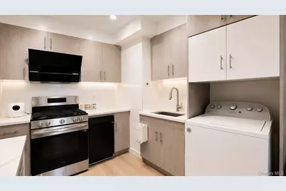 13119 Fowler Avenue #4C, Flushing, NY 11355 - Photo 6
