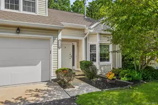 2 N Cambridge Ct, Fishkill, NY 12524 - Photo 4