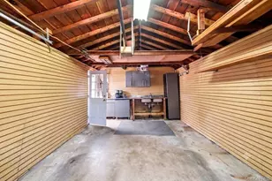 19 Tower Ln, Levittown, NY 11756 - Photo 28