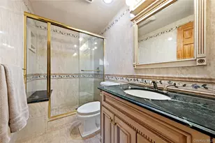 19 Tower Ln, Levittown, NY 11756 - Photo 18